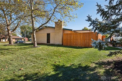 Tiny photo for 803 Albert Street, Englewood, OH 45322 (MLS # 946065)