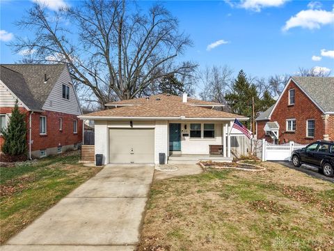 Photo of 319 Orchard Drive, Oakwood, OH 45419 (MLS # 949724)