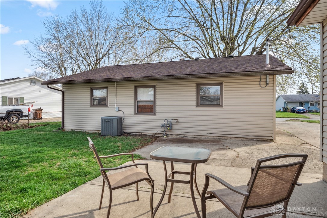 1543 Rockwell Drive, Xenia, Ohio image 8