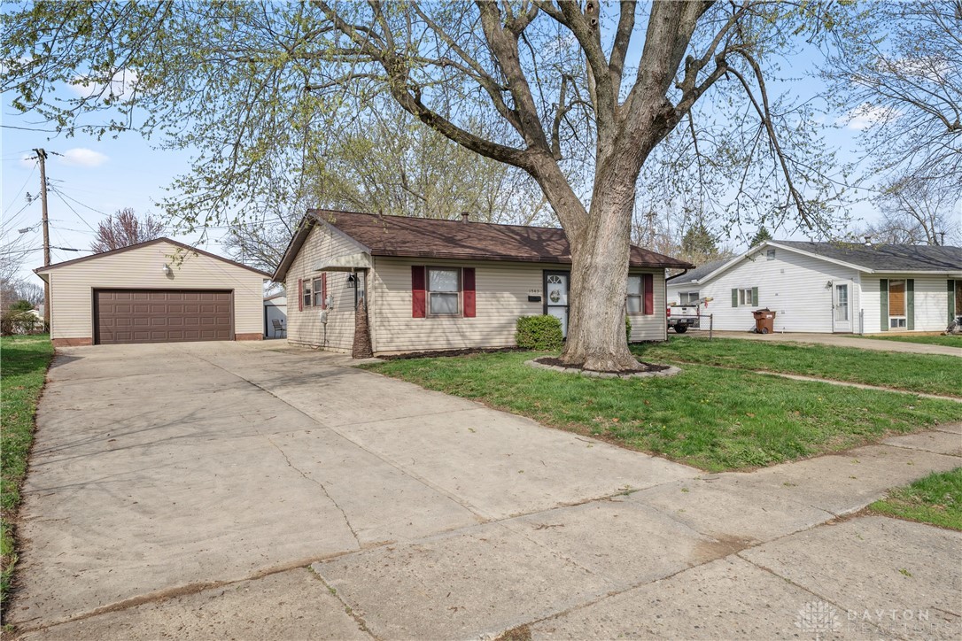 1543 Rockwell Drive, Xenia, Ohio image 1