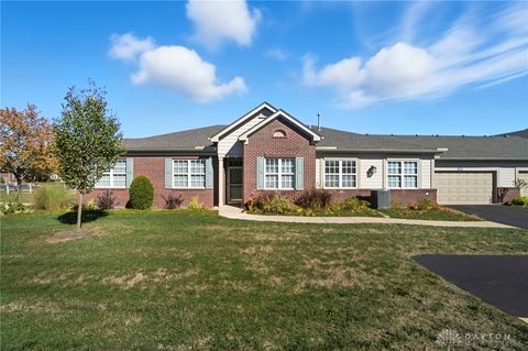 Photo of 1573 Watermark Court, Miamisburg, OH 45342 (MLS # 945540)