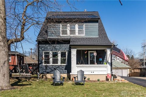 Photo of 3 Aberdeen Avenue, Oakwood, OH 45419 (MLS # 952951)