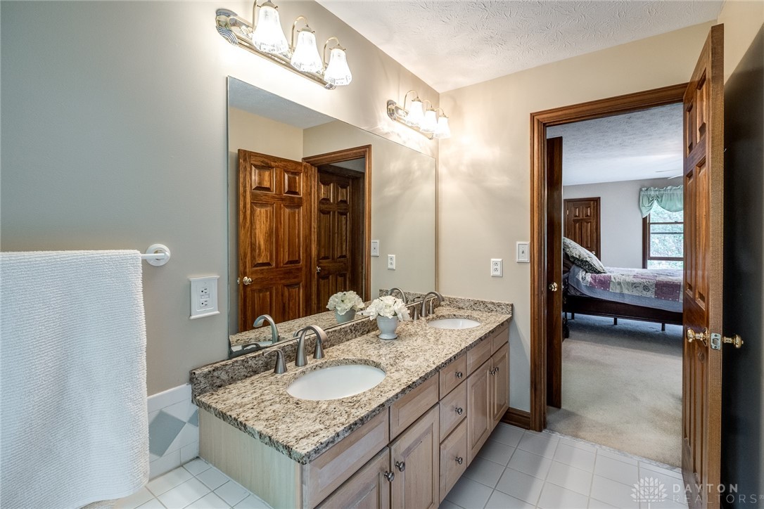 404 Aspen Trail, Beavercreek, Ohio image 27