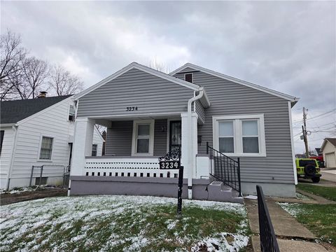 Photo of 3234 Oakridge Drive, Dayton, OH 45417 (MLS # 954881)