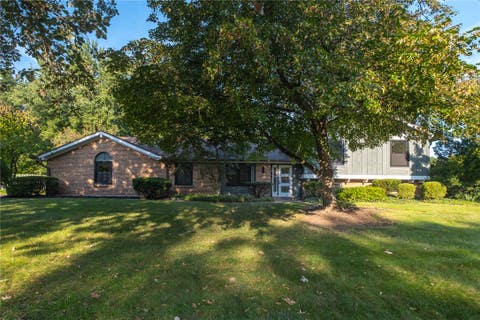 Photo of 185 Bramblebush Trail, Beavercreek, OH 45440 (MLS # 967425)