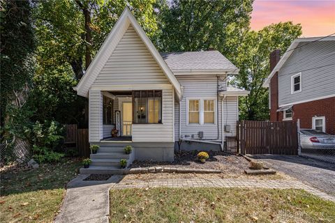 Photo of 6440 Heitzler Avenue, Cincinnati, OH 45224 (MLS # 945020)