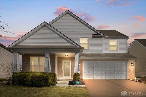 Photo of 7462 Heaton Circle, Maineville, OH 45039 (MLS # 953004)