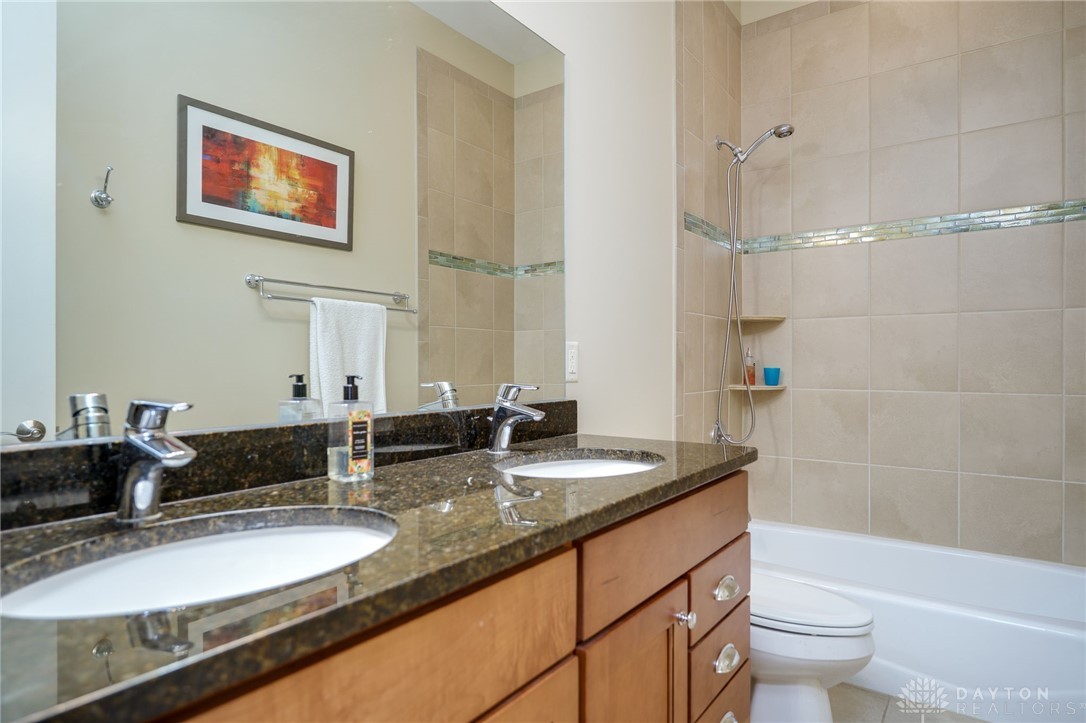 856 Willow Oak Court, Springboro, Ohio image 19