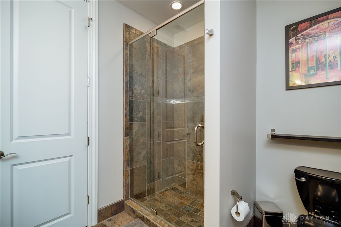856 Willow Oak Court, Springboro, Ohio image 35