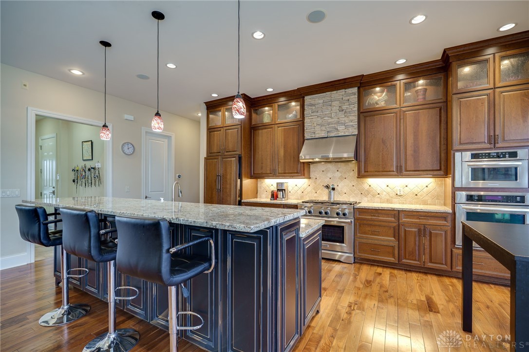 856 Willow Oak Court, Springboro, Ohio image 9