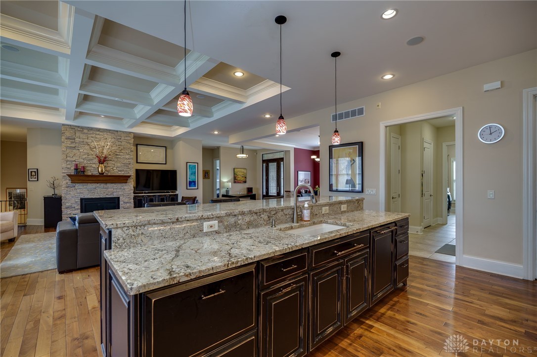 856 Willow Oak Court, Springboro, Ohio image 11