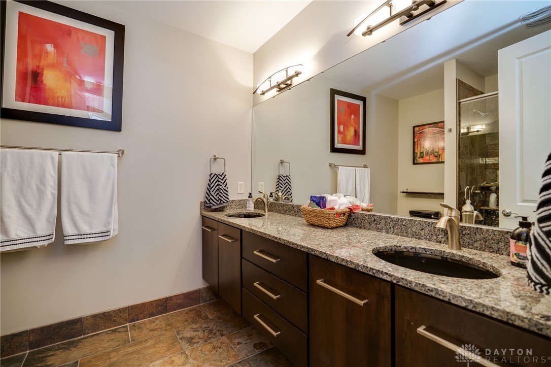 856 Willow Oak Court, Springboro, Ohio image 34