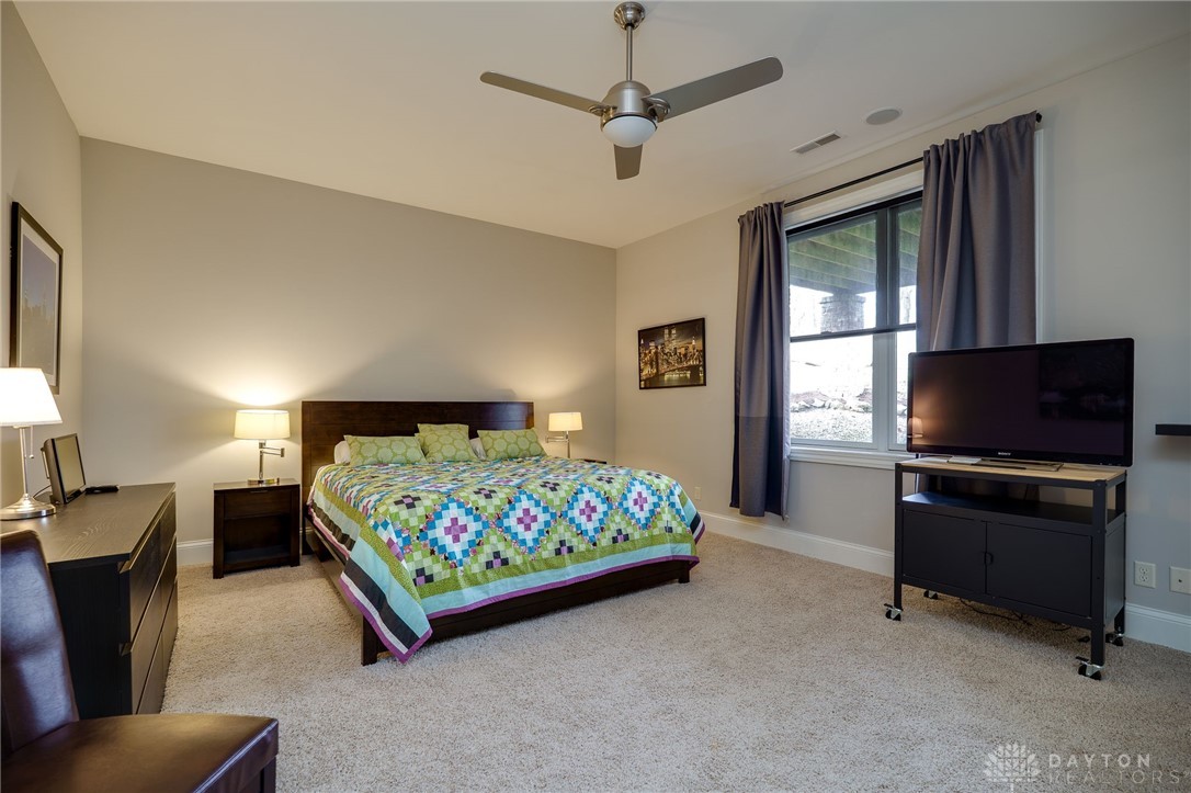856 Willow Oak Court, Springboro, Ohio image 32
