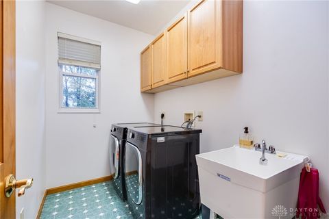 Tiny photo for 2930 Coldwater Court, Dayton, OH 45431 (MLS # 945358)