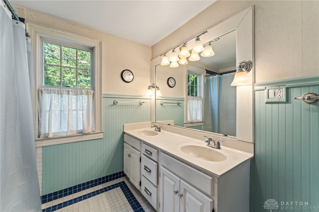 13 E Dow Street, Tipp City, Ohio image 44