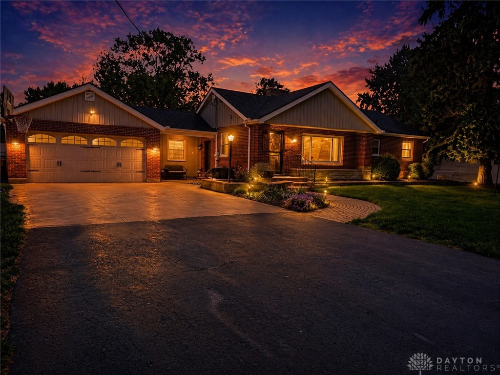 6760 Brantford Road