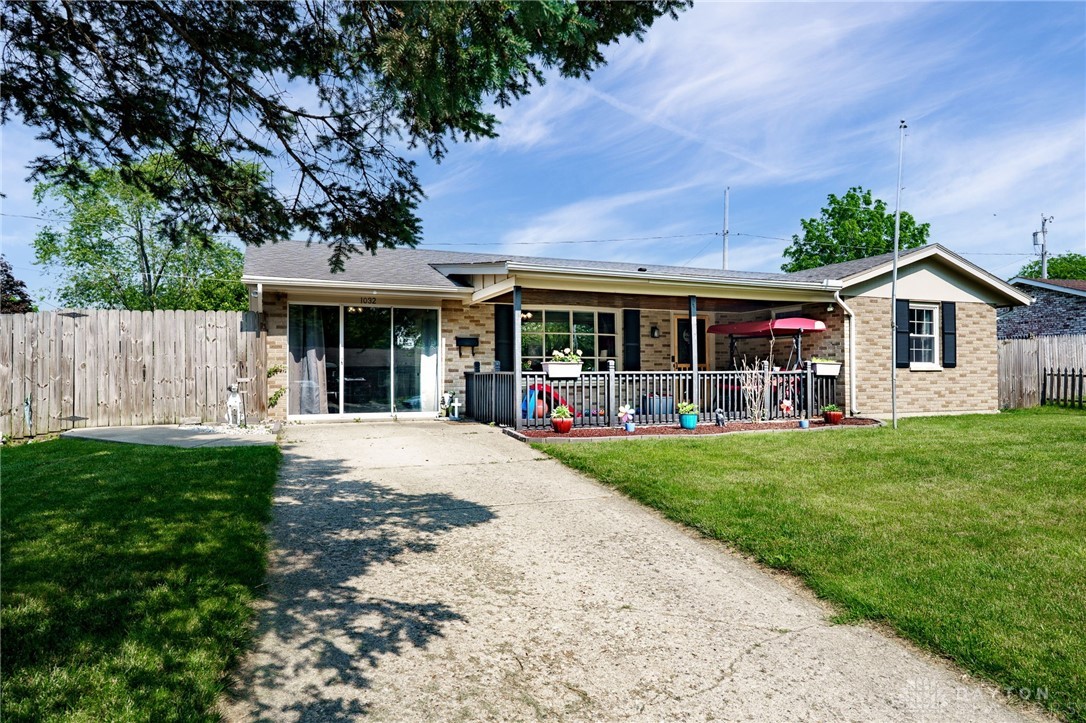 1032 Moccasin Trail, Xenia, Ohio image 2