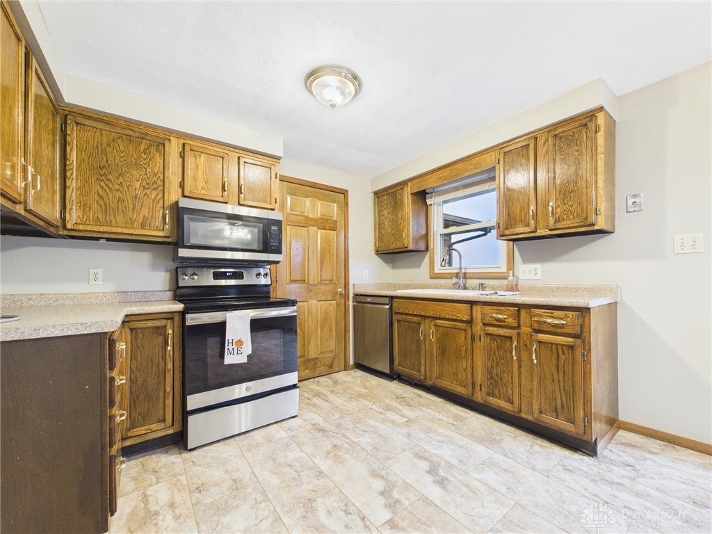506 W 2nd Street