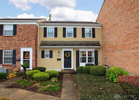 Photo of 126 Chapel Hill Drive, Fairfield, OH 45014 (MLS # 951516)