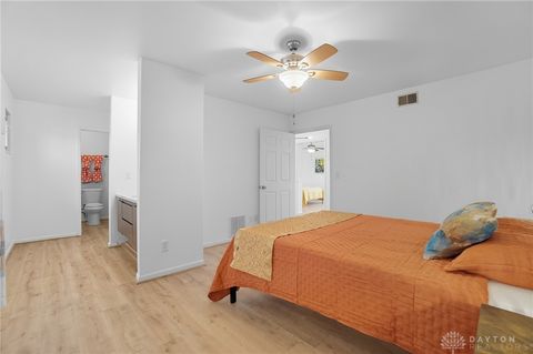 Tiny photo for 3324 Ultimate Way, Miami Twp, OH 45449 (MLS # 945219)