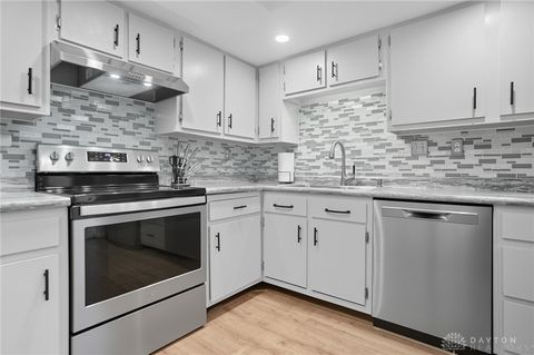 Tiny photo for 3324 Ultimate Way, Miami Twp, OH 45449 (MLS # 945219)