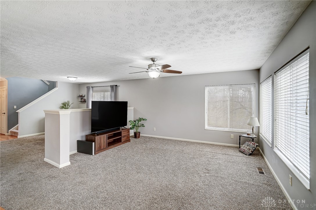 4362 Wood Thrush Court, Miamisburg, Ohio image 5