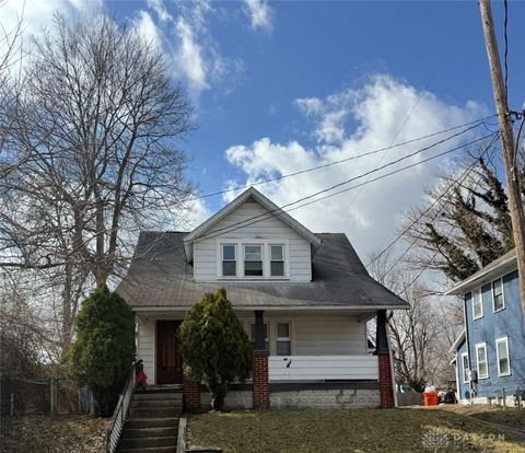 Photo of 511 N Light Street, Springfield, OH 45506 (MLS # 952522)