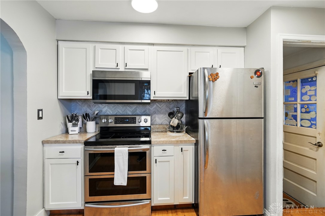 1702 Beaverbrook Drive, Beavercreek, Ohio image 14