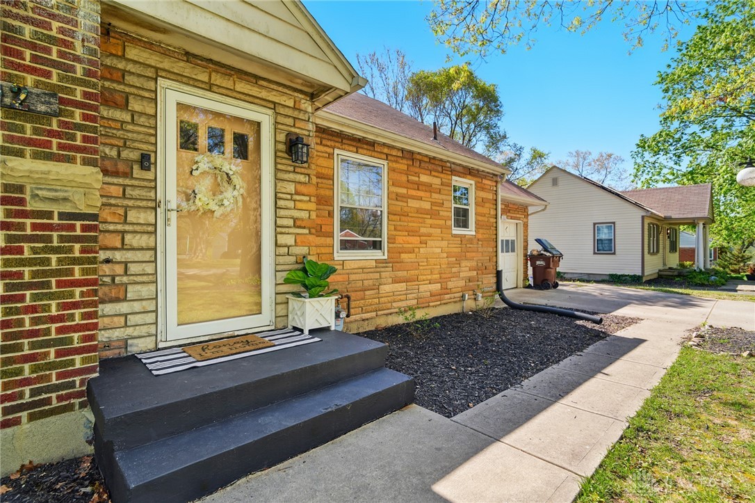 1702 Beaverbrook Drive, Beavercreek, Ohio image 6