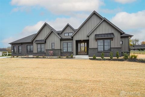 Photo of 4870 Bunnell Hill Road, Lebanon, OH 45036 (MLS # 951524)