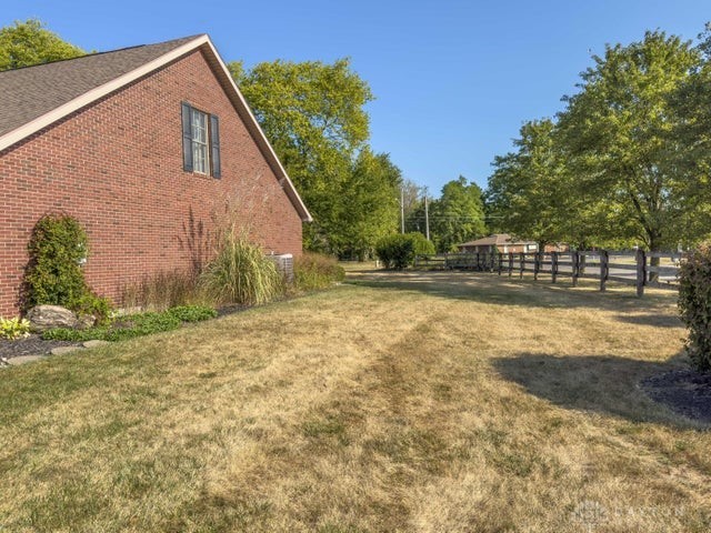 100 Coates Court #22, North Lewisburg, Ohio image 8