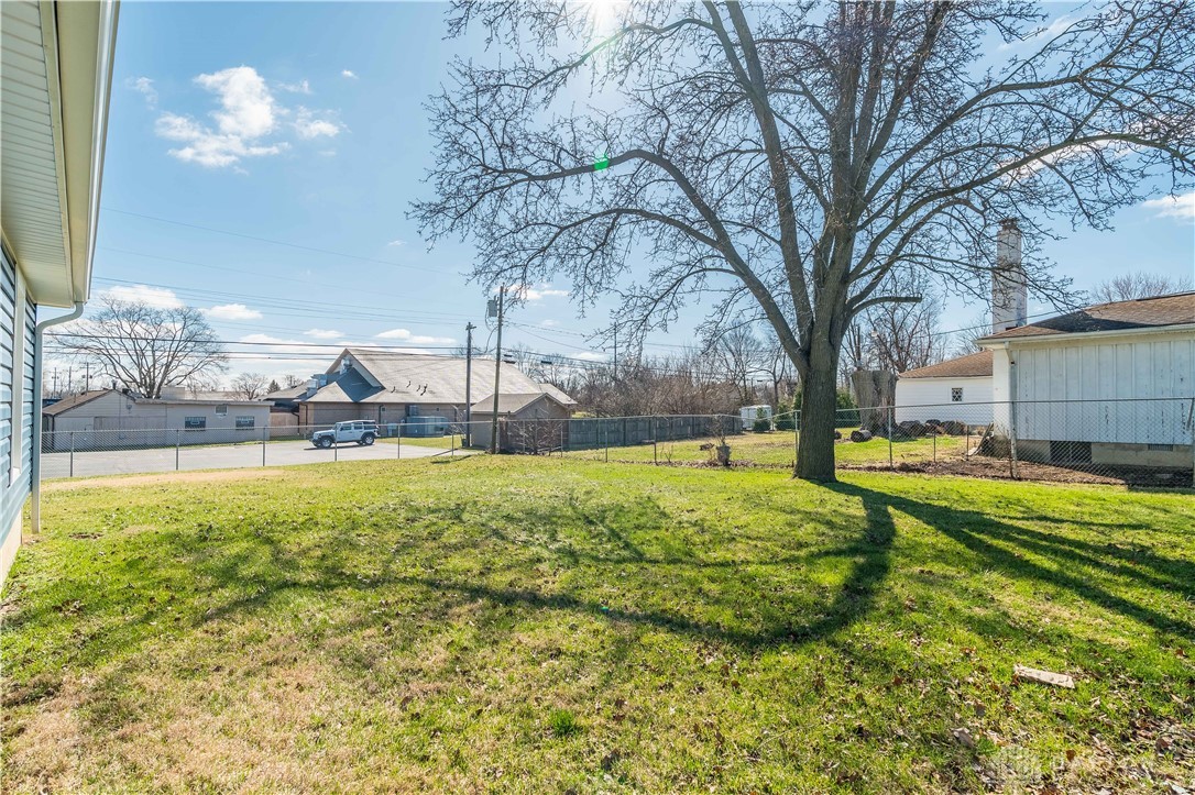 614 Wolf Avenue, Englewood, Ohio image 23
