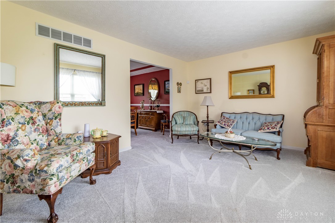 7225 Wethersfield Drive, Maineville, Ohio image 3