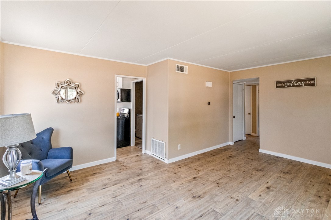 Dayton, Ohio 45432, United States, 3 Bedrooms Bedrooms, ,1 BathroomBathrooms,Residential,Active,195859