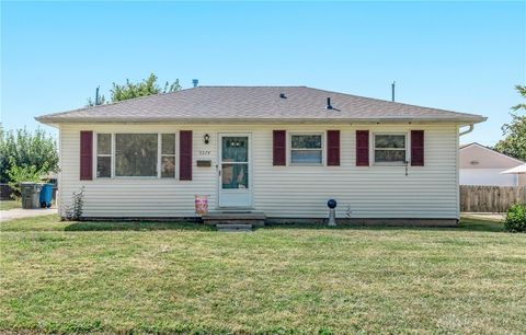 Photo of 5374 Rawlings Drive, Dayton, OH 45432 (MLS # 941862)