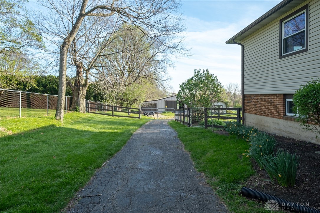 3262 Upper Bellbrook Road, Bellbrook, Ohio image 34