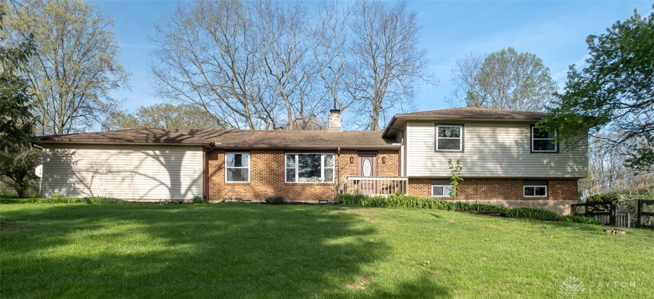 3262 Upper Bellbrook Road, Bellbrook, Ohio image 1