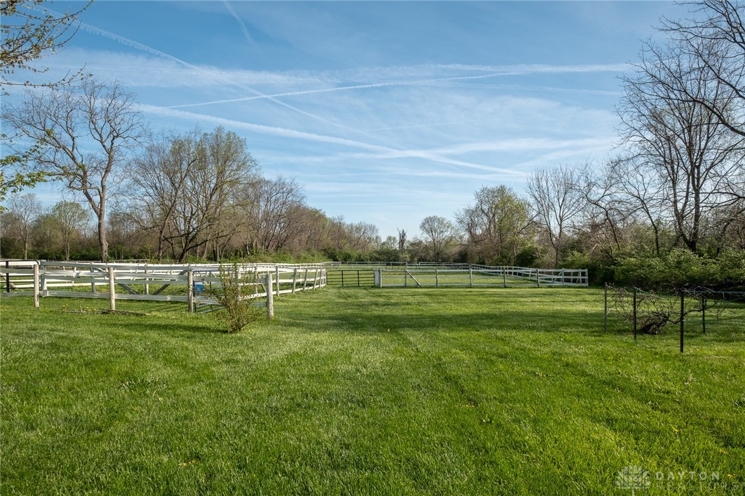 3262 Upper Bellbrook Road, Bellbrook, Ohio image 38
