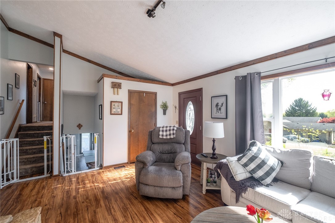 3262 Upper Bellbrook Road, Bellbrook, Ohio image 4