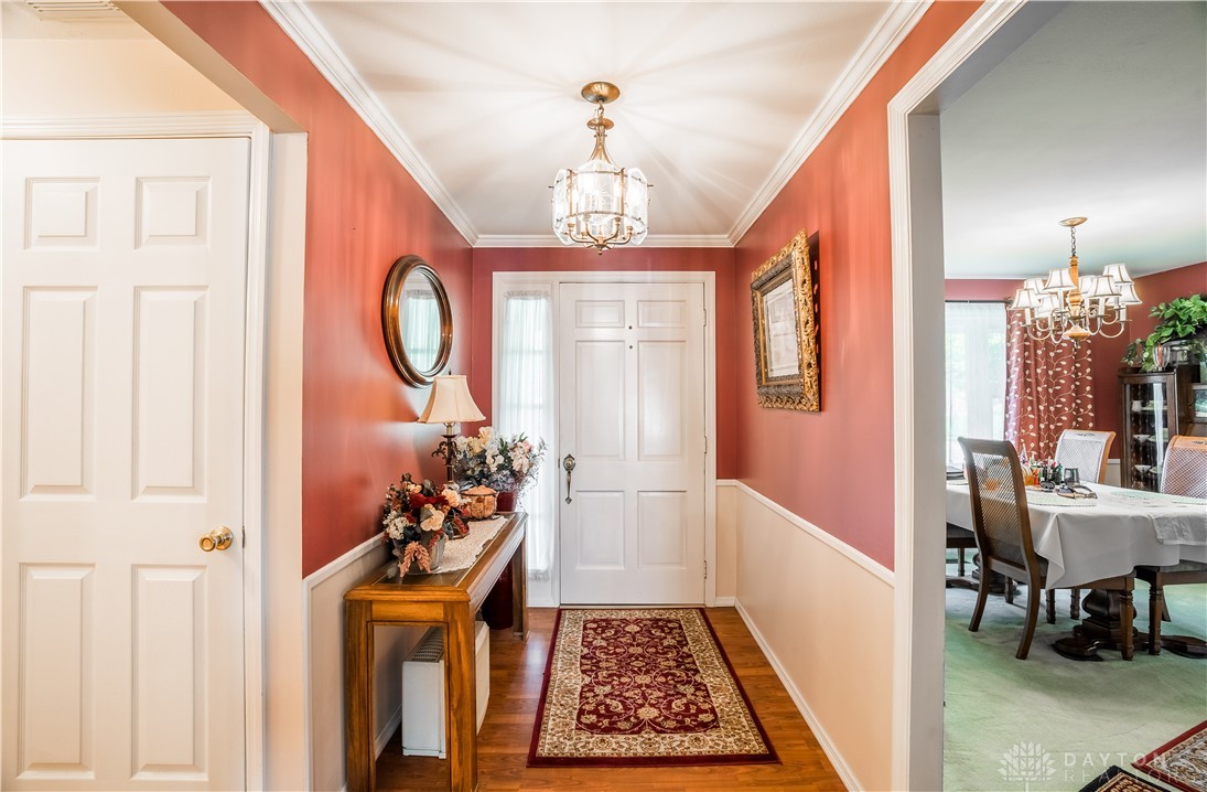 202 Hartshorn Drive, Vandalia, Ohio image 3