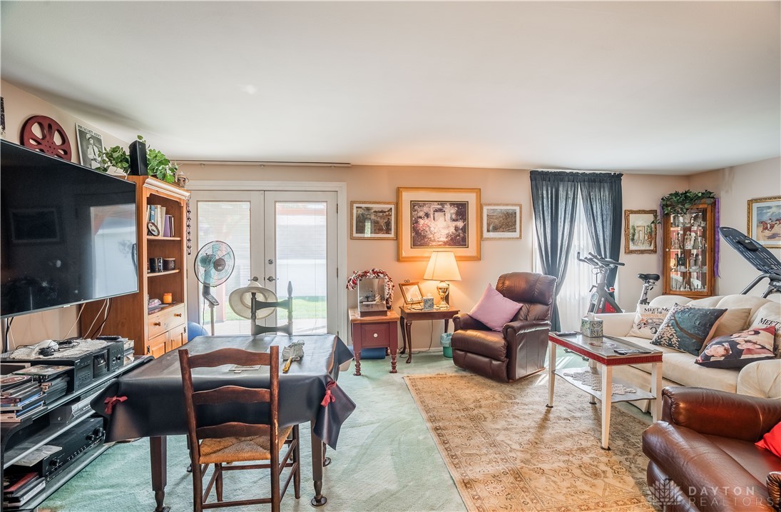 202 Hartshorn Drive, Vandalia, Ohio image 4