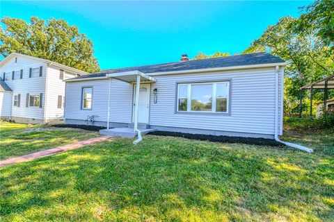Photo of 4126 Sylvan Drive, Dayton, OH 45417 (MLS # 944949)