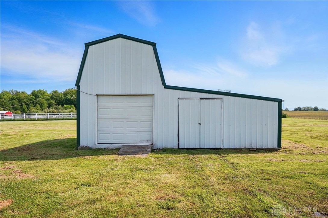 5104 Line Road, New Vienna, Ohio image 16