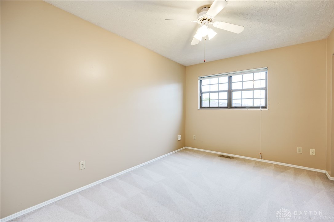 Fairborn, Ohio 45324, United States, 2 Bedrooms Bedrooms, ,2 BathroomsBathrooms,Residential,Active,236908