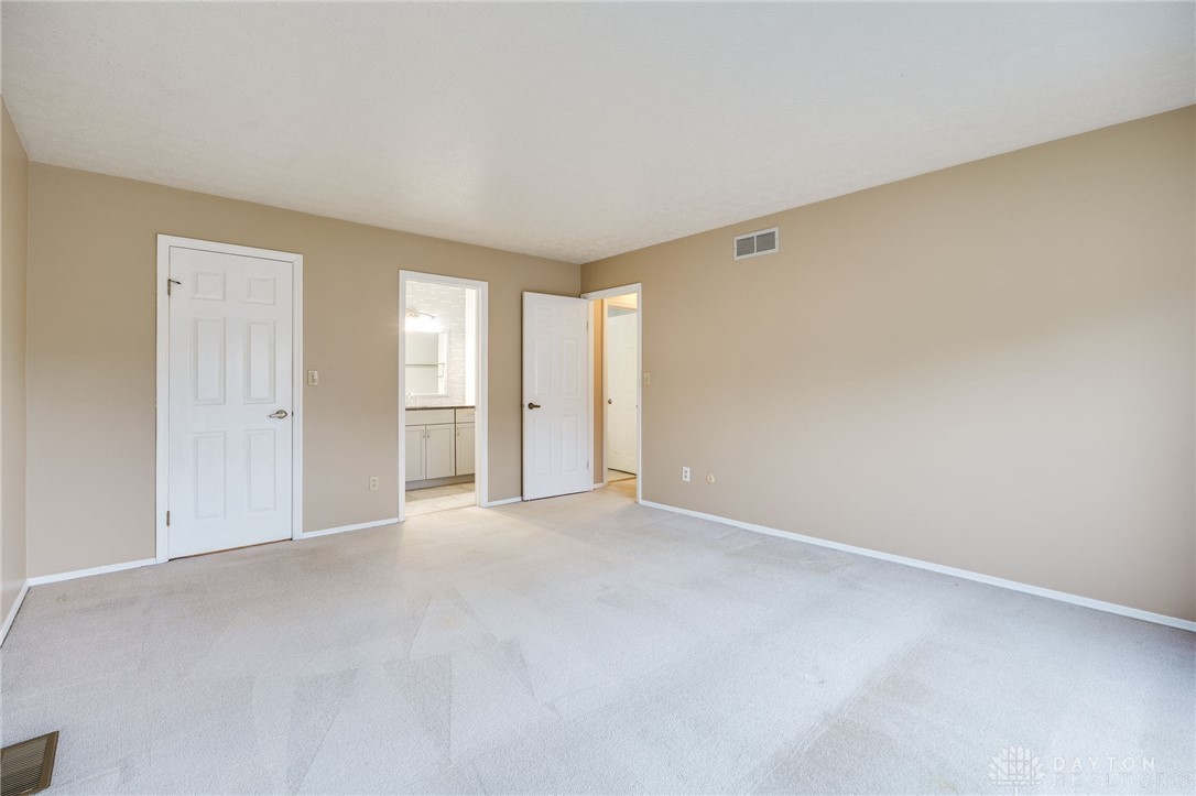 Fairborn, Ohio 45324, United States, 2 Bedrooms Bedrooms, ,2 BathroomsBathrooms,Residential,Active,236908