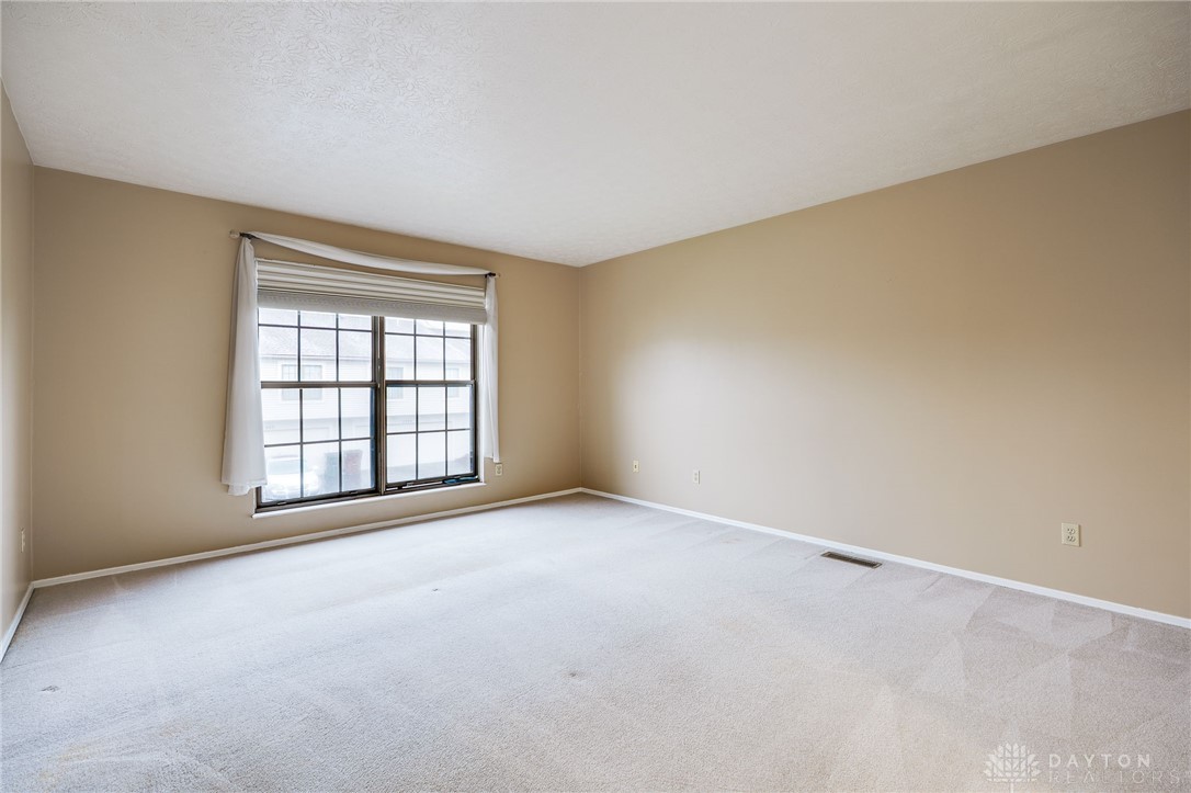 Fairborn, Ohio 45324, United States, 2 Bedrooms Bedrooms, ,2 BathroomsBathrooms,Residential,Active,236908