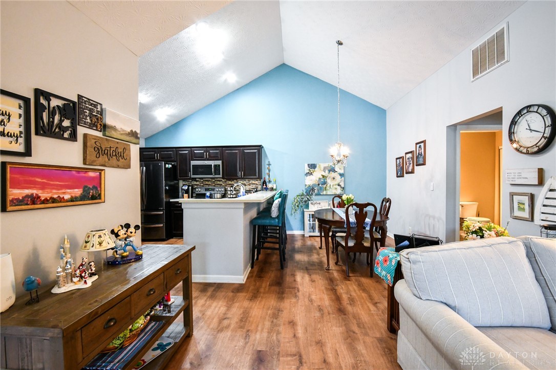 Dayton, Ohio 45458, United States, 2 Bedrooms Bedrooms, ,2 BathroomsBathrooms,Residential,Active,160953