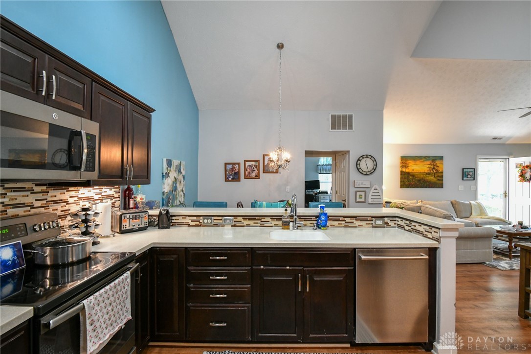 Dayton, Ohio 45458, United States, 2 Bedrooms Bedrooms, ,2 BathroomsBathrooms,Residential,Active,160953