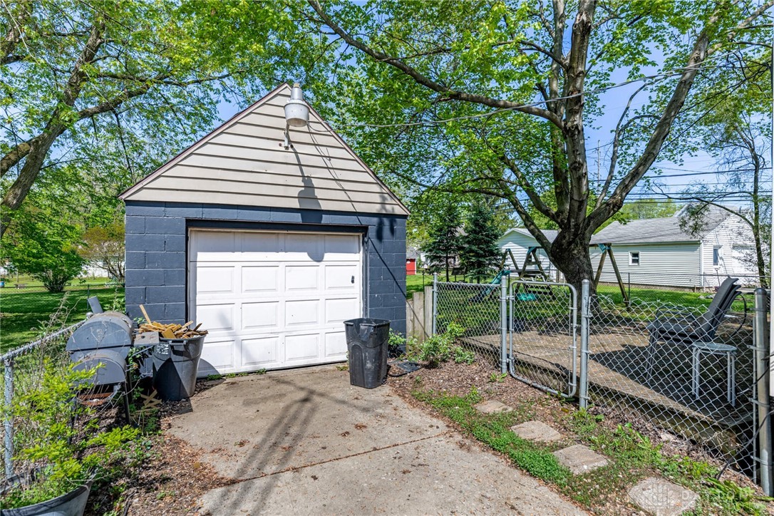 1103 N Burnett Road, Springfield, Ohio image 22