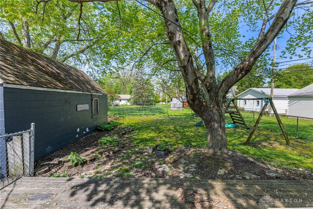 1103 N Burnett Road, Springfield, Ohio image 20